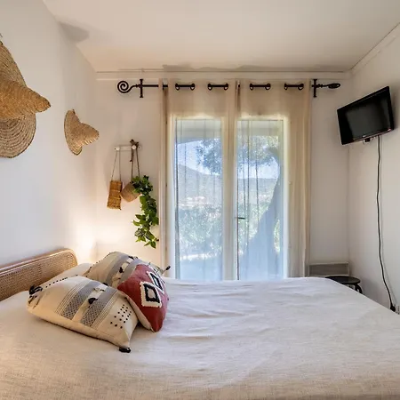 Daire Cap Negre - Domaine De La Pinede-21 By Interhome *