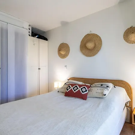 Daire Cap Negre - Domaine De La Pinede-21 By Interhome *